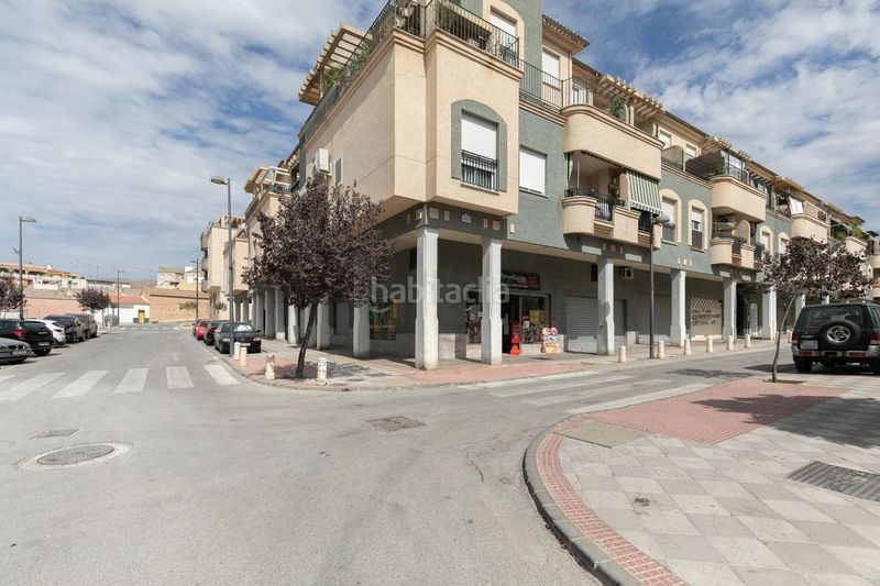 Foto 368e7dad-4675-4bc8-b5b7-991505fd401e. Local comercial a calle de comares 34 a Atarfe