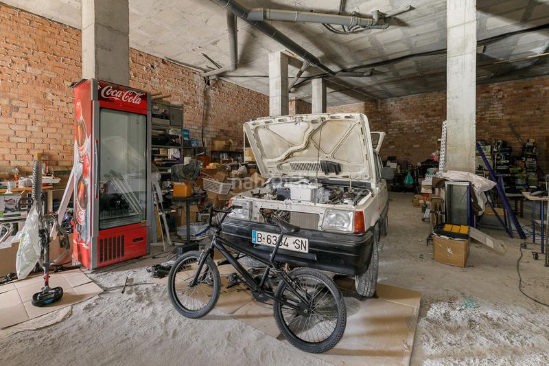 Foto a36e9d91-5ca1-4cb3-ac88-4da6246f17cb. Local comercial a calle de comares 34 a Atarfe