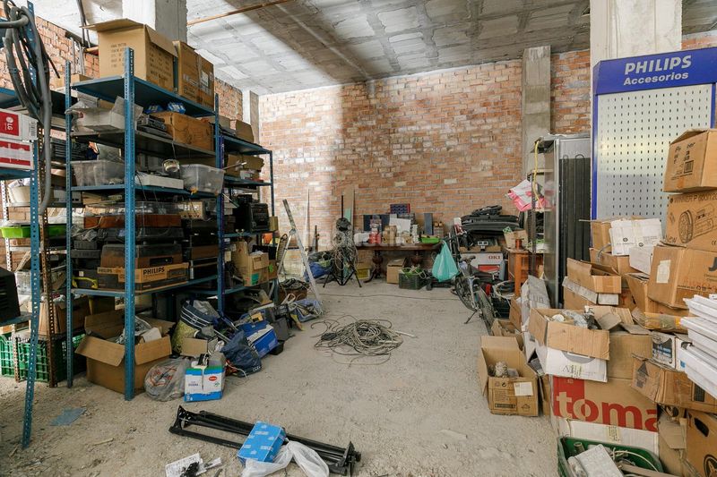 Foto a9ccbc0f-8eb1-4df9-b807-292a90d173aa. Local comercial a calle de comares 34 a Atarfe