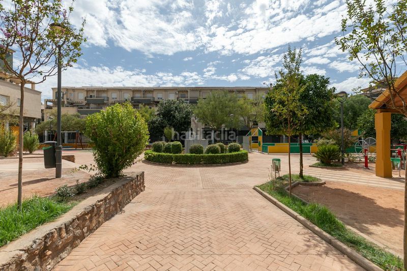 Foto b65f000a-a31d-473d-aaa9-6cf074f709b7. Local comercial a calle de comares 34 a Atarfe