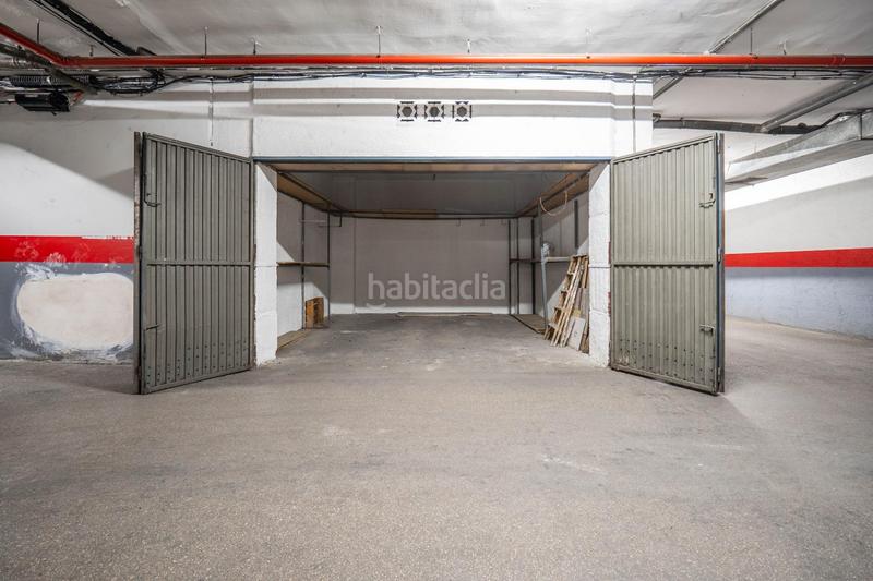 Foto f5d10737-be7c-4f33-a5b7-3cf108f1ee1d. Aparcament cotxe a Fígares Granada