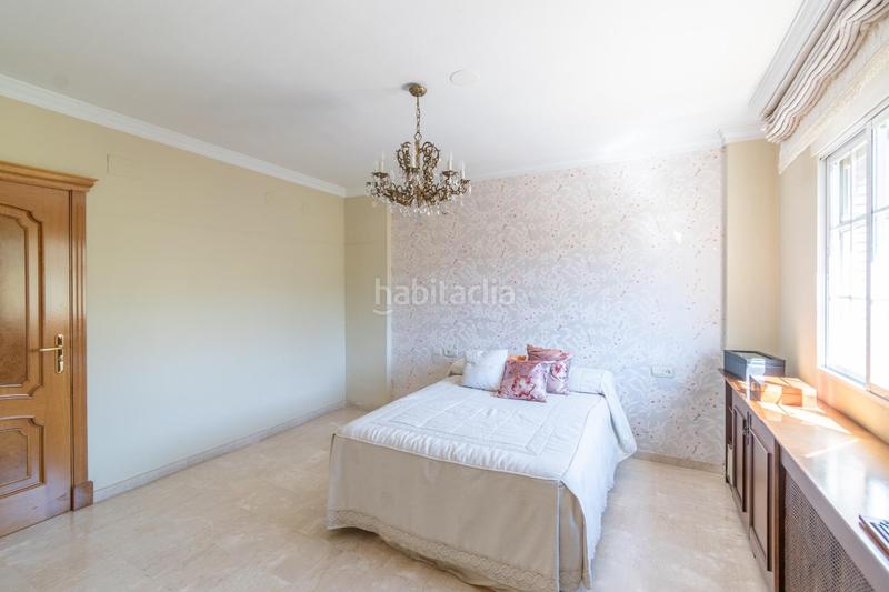 Foto 147f1fcc-2589-4f33-b603-23f377dba18c. Chalet mit heizung parking pool in La Zubia Ciudad Zubia (La)