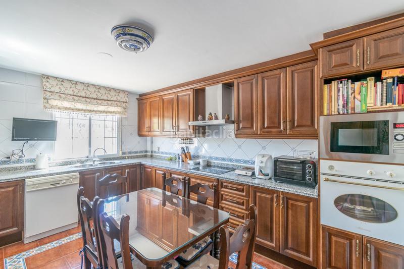 Foto 1d8936ec-6ffb-4d8f-88d5-72763b49e419. Chalet mit heizung parking pool in La Zubia Ciudad Zubia (La)