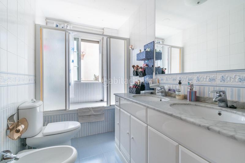 Foto 6475f9bf-d3b2-49c9-8e8e-f359ed23be98. Chalet mit heizung parking pool in La Zubia Ciudad Zubia (La)