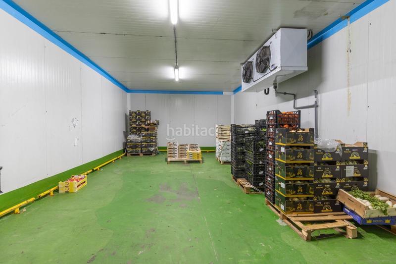 Foto 9b869e6f-38b9-4e2e-8618-fcfb1e3a3baf. Bâtiment à usage industriel dans Almuñecar centro Almuñécar