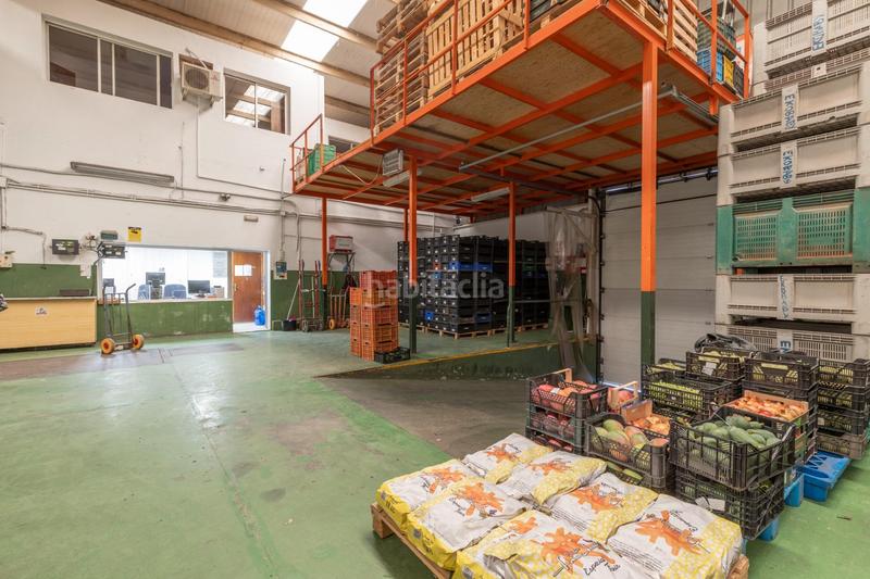 Foto c37ee20a-76b0-4ce4-93a3-930fa93f7aff. Bâtiment à usage industriel dans Almuñecar centro Almuñécar