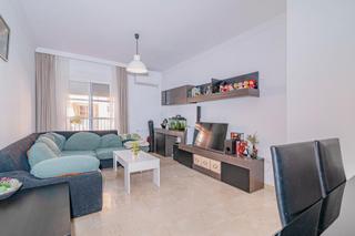Flat in Aljomahima - Ermita. Gran piso para entrar a vivir