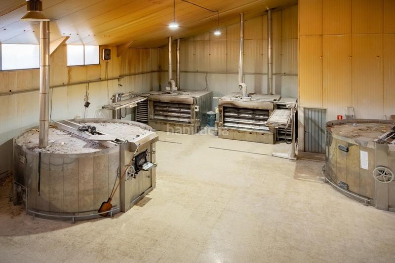 Foto 0cbcc988-eea5-4019-87d0-a03711e9e4ef. Bâtiment à usage industriel dans Alfacar