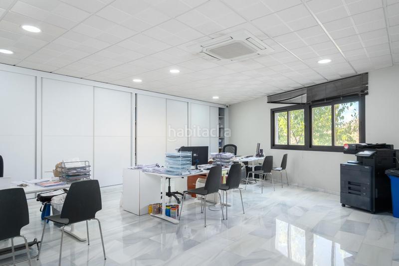 Foto 6da70d86-0b9b-4acd-8584-fa1afad0214c. Bâtiment à usage industriel dans Alfacar