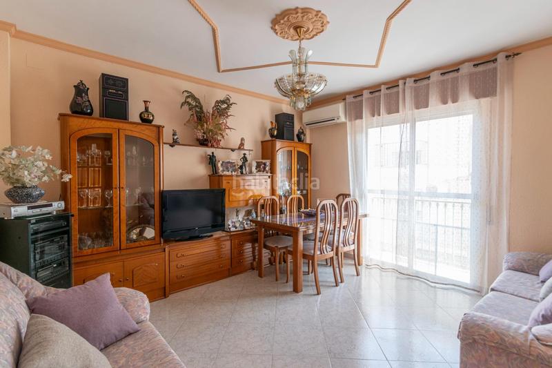 Foto a78a2adf-2699-43b6-9f00-e836110f8963. Maison jumelée avec parking dans Salar