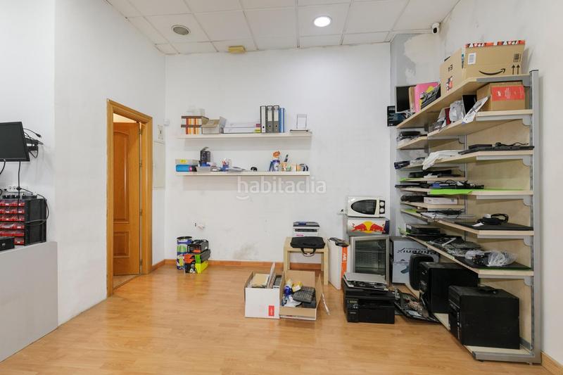 Foto 804ae1c7-dec8-49a2-99a9-b71789345246. Alquiler local comercial fantastica oportunidad de traspaso !!!! en Granada