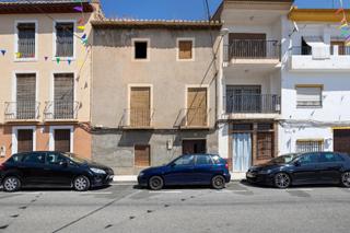 Casa a Lecrín. Gran casa de pueblo en beznar, valle de lecrín  granada