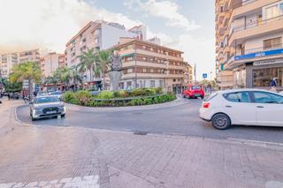 Pis  Salobreña. En pleno corazón de motril, en la codiciada avenida salobreña, s