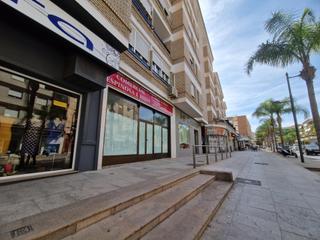 Local Comercial  Avenida salobreña 25. Local en venta y alquiler con opción a compra en avenida de salo