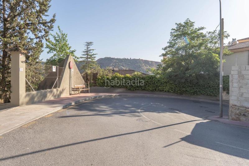 Foto 76947782-d297-4ac8-a9e0-fd851d61440b. Car parking in Cenes de la Vega