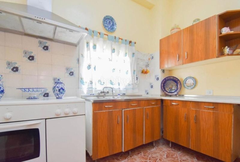 Foto 0834c762-efef-4c31-86a0-98a32189d6c3. Casa amb aparcament a Atarfe