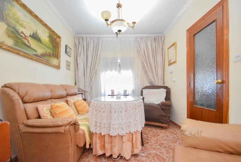 Foto 4beb07de-2600-441c-bb2b-e611f7363989. Casa amb aparcament a Atarfe