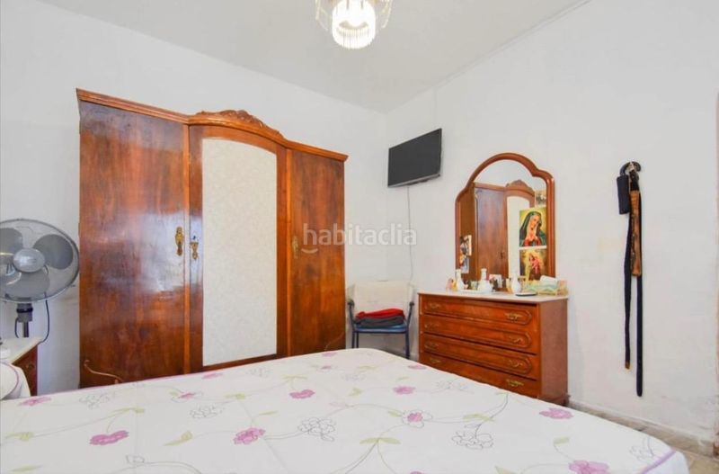 Foto 4c580726-911f-4f47-a158-cba088d57cb4. Casa amb aparcament a Atarfe