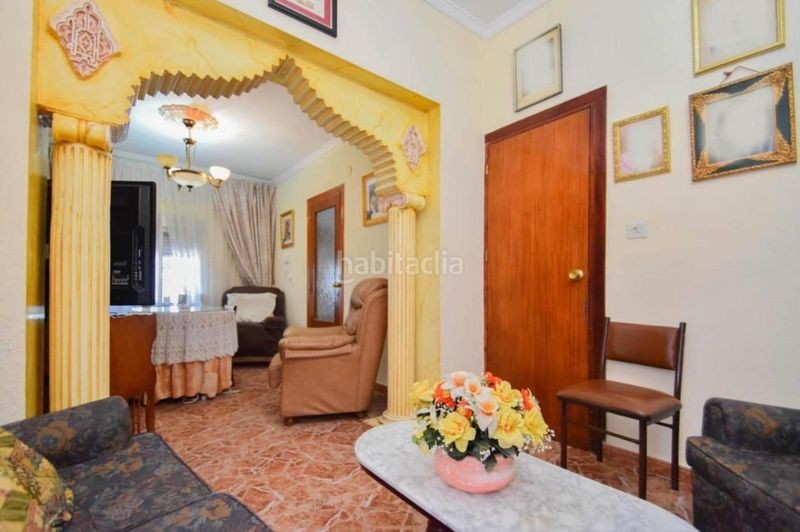 Foto 74897e14-300d-4f92-b10d-73c3ef3d6fd6. Casa amb aparcament a Atarfe