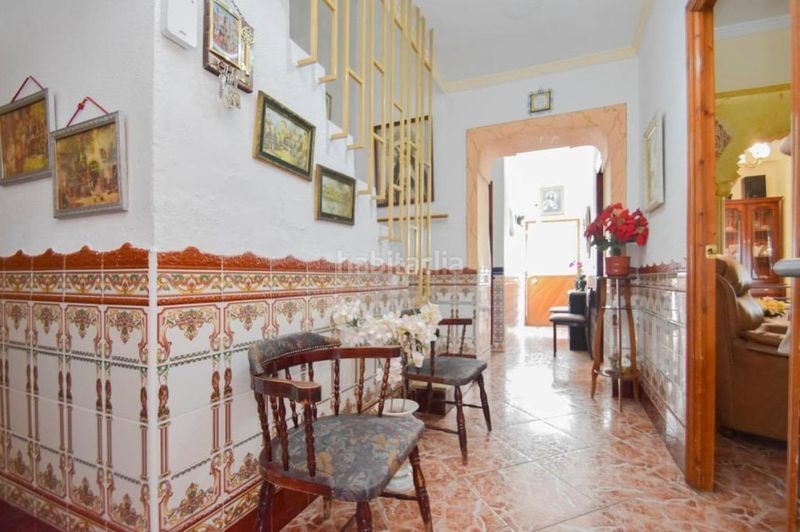 Foto 8c236c81-4d07-403b-88cd-9c4e51d940c9. Casa amb aparcament a Atarfe