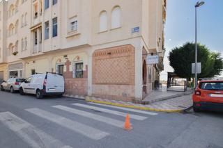 Local commercial  Calle reina fabiola. Restaurante totalmente instalado con licencia