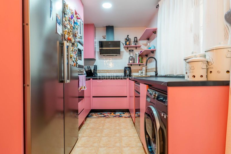 Foto 7e23d773-4df7-43c4-8508-78085b55a08e. Casa amb calefacció aparcament a Gójar