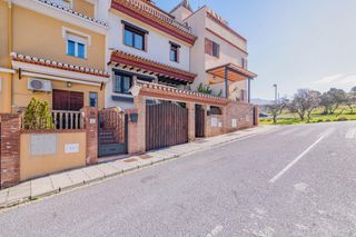 Semi detached house  Calle blas de otero. Adosada de ensueño en la zubia