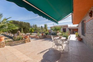 Chalet  Camino extrarradio. Casa independiente a 1km del pts