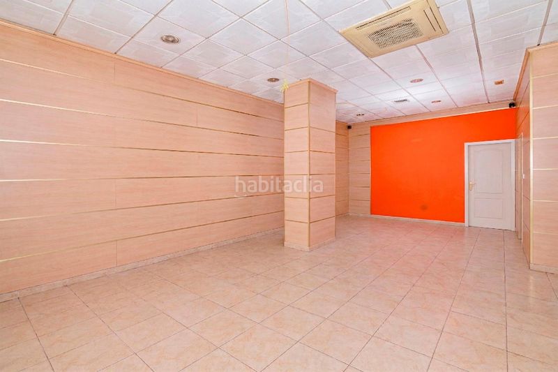 Foto f60b074f-2a43-4b17-a0a2-6fe44e8a3c09. Local comercial a Plaza de Toros Granada