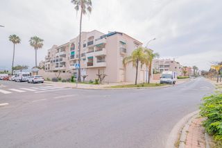 Pis  Avenida andalucia. Piso en urbanización los flamencos