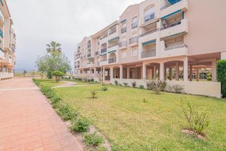 Etagenwohnung  Avenida andalucia. Piso en urbanización los flamencos