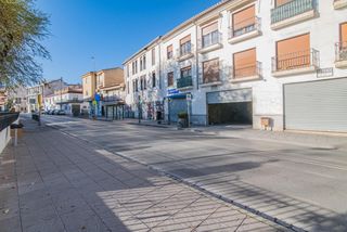Locale commerciale  Carretera granada. Local en bruto en ogíjares con posibilidad de cambio de uso a vi