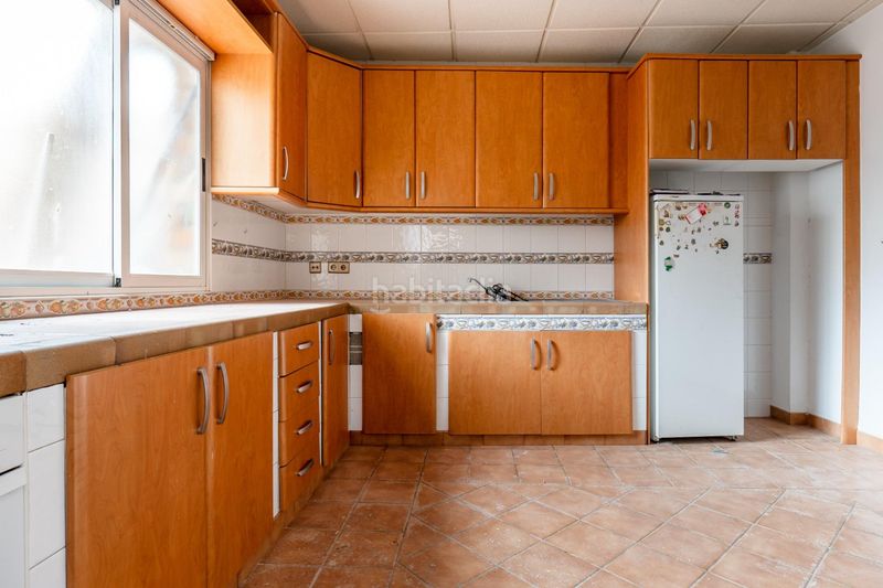 Foto 25bed329-346b-42f2-8356-44356e029fc5. Casa amb aparcament a Alfacar