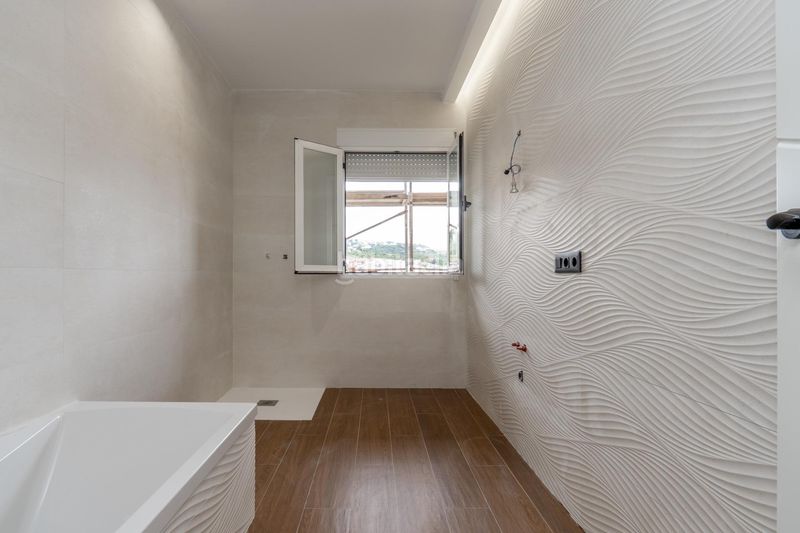 Foto 382dc6cd-2594-4ce8-ba1b-bdd9a075e5a9. Casa amb aparcament a Alfacar