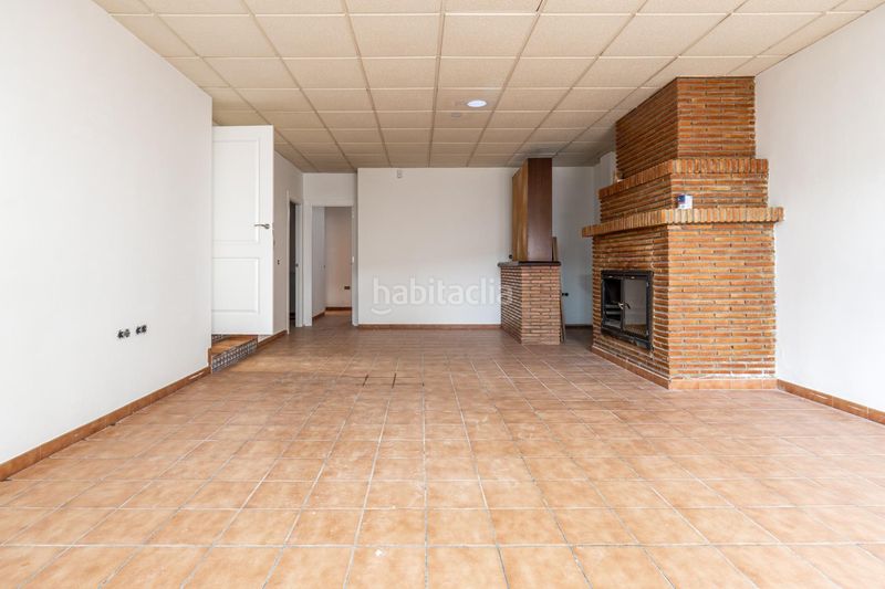 Foto acf0e92c-99c9-4c04-99da-2884ceb7aa39. Casa amb aparcament a Alfacar
