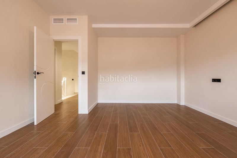 Foto cf4f3ca7-4fcf-4215-9538-3ca1eefe0442. Casa amb aparcament a Alfacar