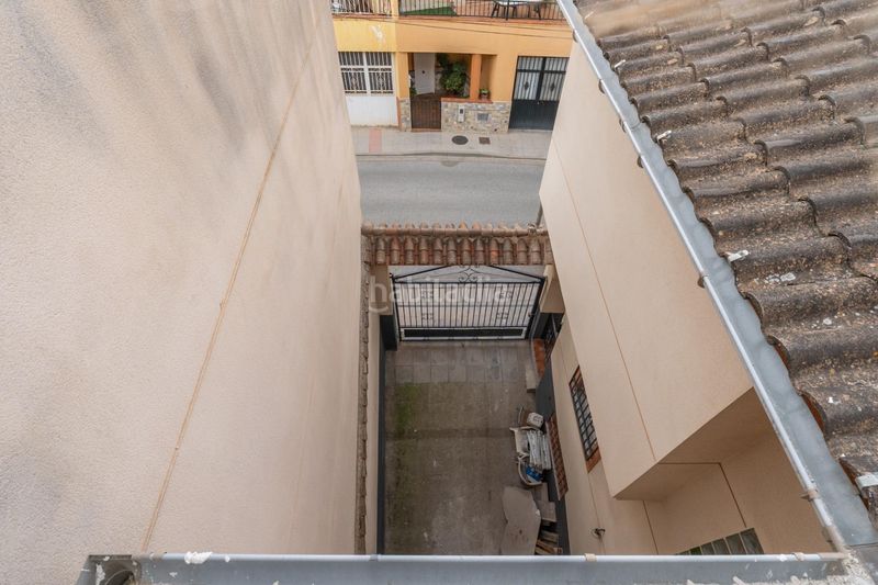Foto e4a5197e-793c-4e0c-9ebd-661142a2b8b3. Casa amb aparcament a Alfacar