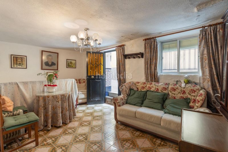 Foto d2d825ac-d17d-476f-9591-943c1d09e512. Casa adosada en calle calle agua de cartuja 9 bonita casa para reformar en Granada