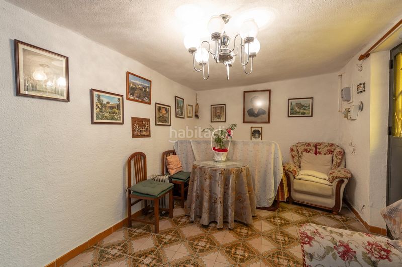 Foto df95e6cc-d9a3-46e6-907d-e9b4f90e5ce8. Casa adosada en calle calle agua de cartuja 9 bonita casa para reformar en Granada