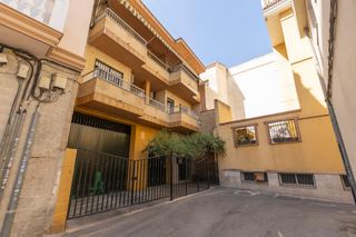 Pis  Calle calle nueva. Amplia vivienda en entreplanta de 4 dormitorios con gran terraza