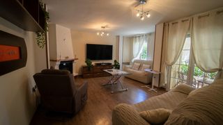 Miete Chalet  Calle ubeda. Un refugio de vanguardia y confort absoluto tu oasis privado