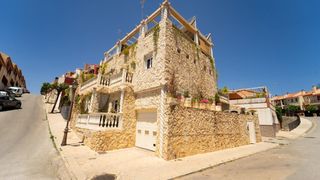Lloguer Xalet  Calle ubeda. Un refugio de vanguardia y confort absoluto tu oasis privado