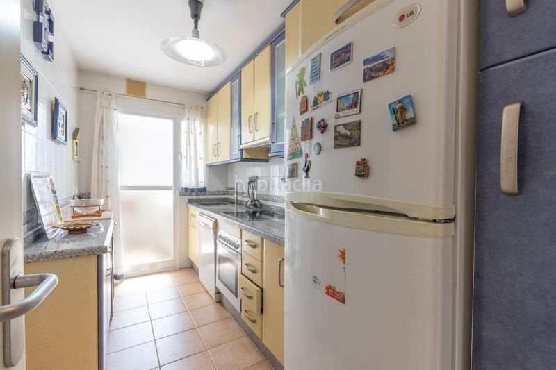 Foto 5e7440a3-83d3-4747-8dc4-b8caa16505fe. Piso en camino camino pelaillo 34 vivir junto al mar, con todo lo que necesitas piso en venta en playa 83 m2 3 dormitorios 2 baños terraza con vistas en Motril