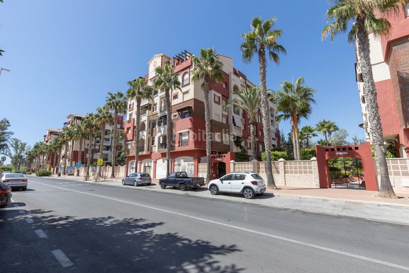 Foto c4cde01a-1c2d-4fbf-aac2-39ac70e96d4e. Piso en camino camino pelaillo 34 vivir junto al mar, con todo lo que necesitas piso en venta en playa 83 m2 3 dormitorios 2 baños terraza con vistas en Motril