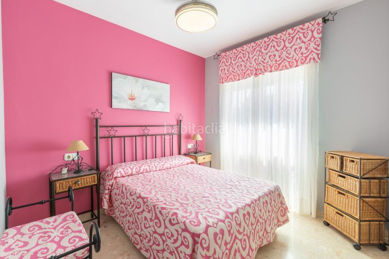 Foto fd1ee7cb-53e4-40e1-b9aa-315cf2136da4. Piso en camino camino pelaillo 34 vivir junto al mar, con todo lo que necesitas piso en venta en playa 83 m2 3 dormitorios 2 baños terraza con vistas en Motril