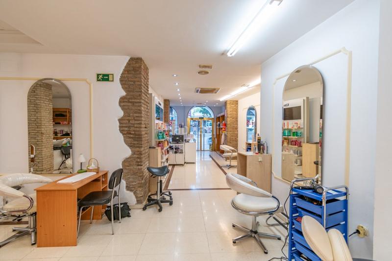 Foto 90817f99-7499-43c9-aabc-092b12ba13d5. Locale commerciale in Centro - Sagrario Granada