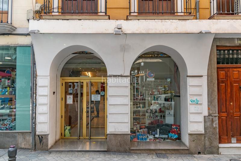 Foto a2625239-c333-4aff-9ea2-0a503af17a35. Locale commerciale in Centro - Sagrario Granada