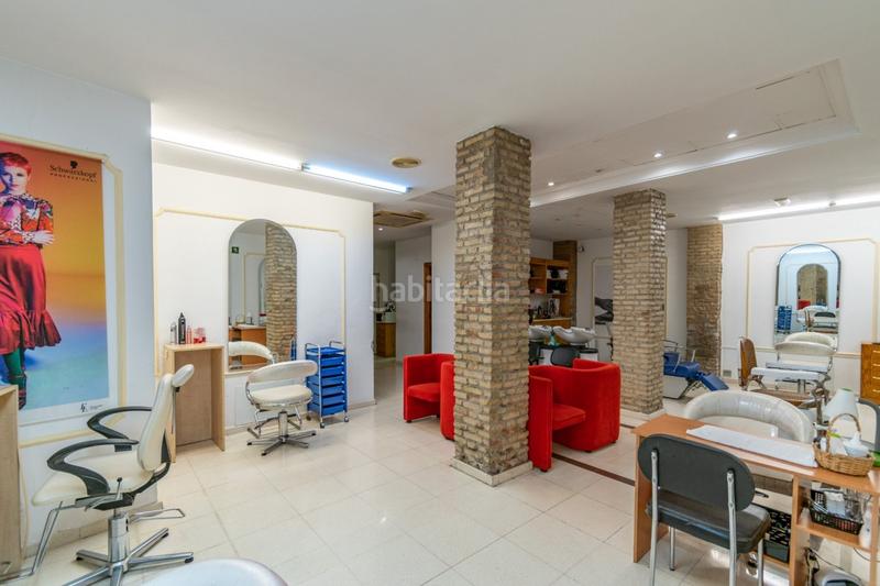 Foto bf14b20e-aad3-41e6-9a06-d7ad87722101. Locale commerciale in Centro - Sagrario Granada