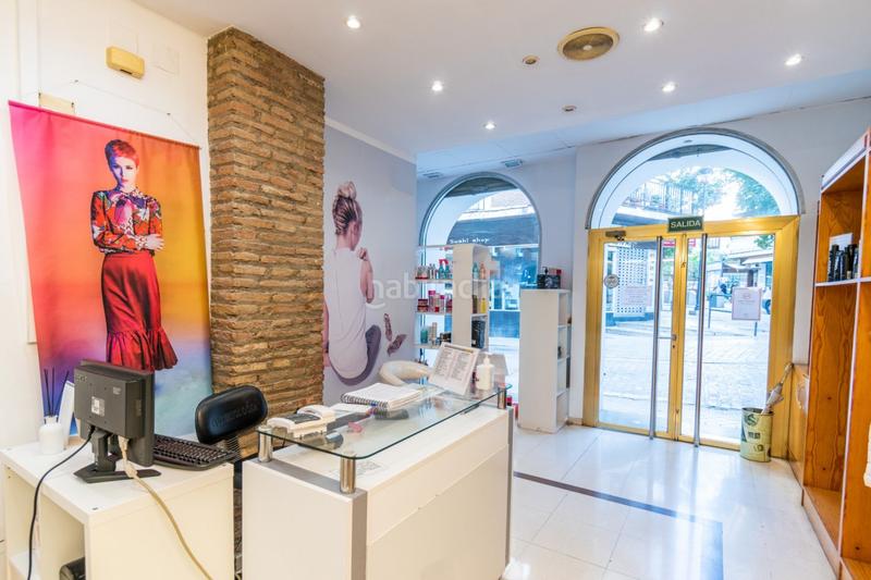 Foto c292cdd3-133c-4cb7-8482-28ab6f43460c. Locale commerciale in Centro - Sagrario Granada