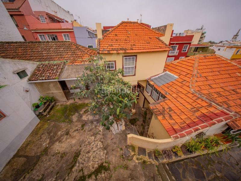 Foto b8b5838d-0184-42d1-8d17-3f22d13b4b53. Chalet con parcheggio piscina in Los Realejos pueblo Realejos (Los)